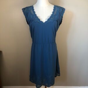 Akualani Lined Blue Dress with Lace Accent & Tieback Size L
